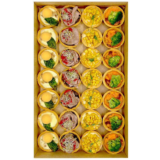 Мини-киши с ростбифом, беконом, овощами и чеддером — 28 штук