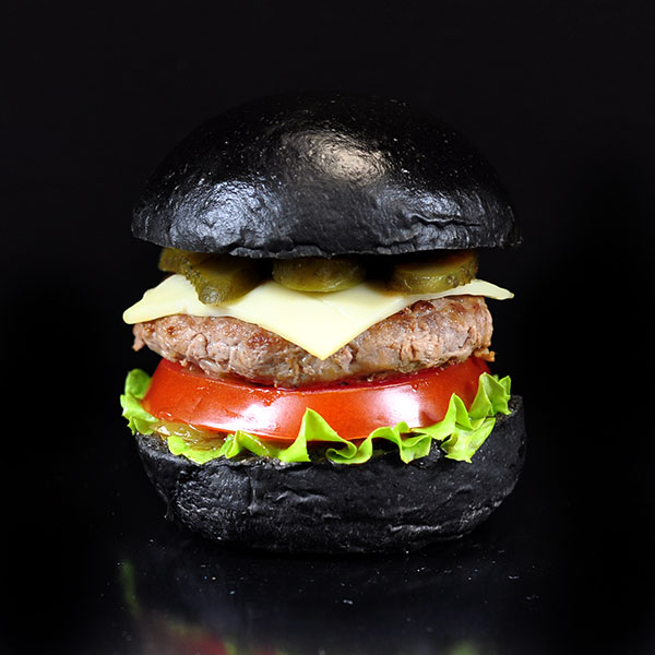 Мини-чизбургер BBQ в чёрной булочке, 60 г